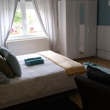 Komárom Apartman 3 מראה חיצוני תמונה