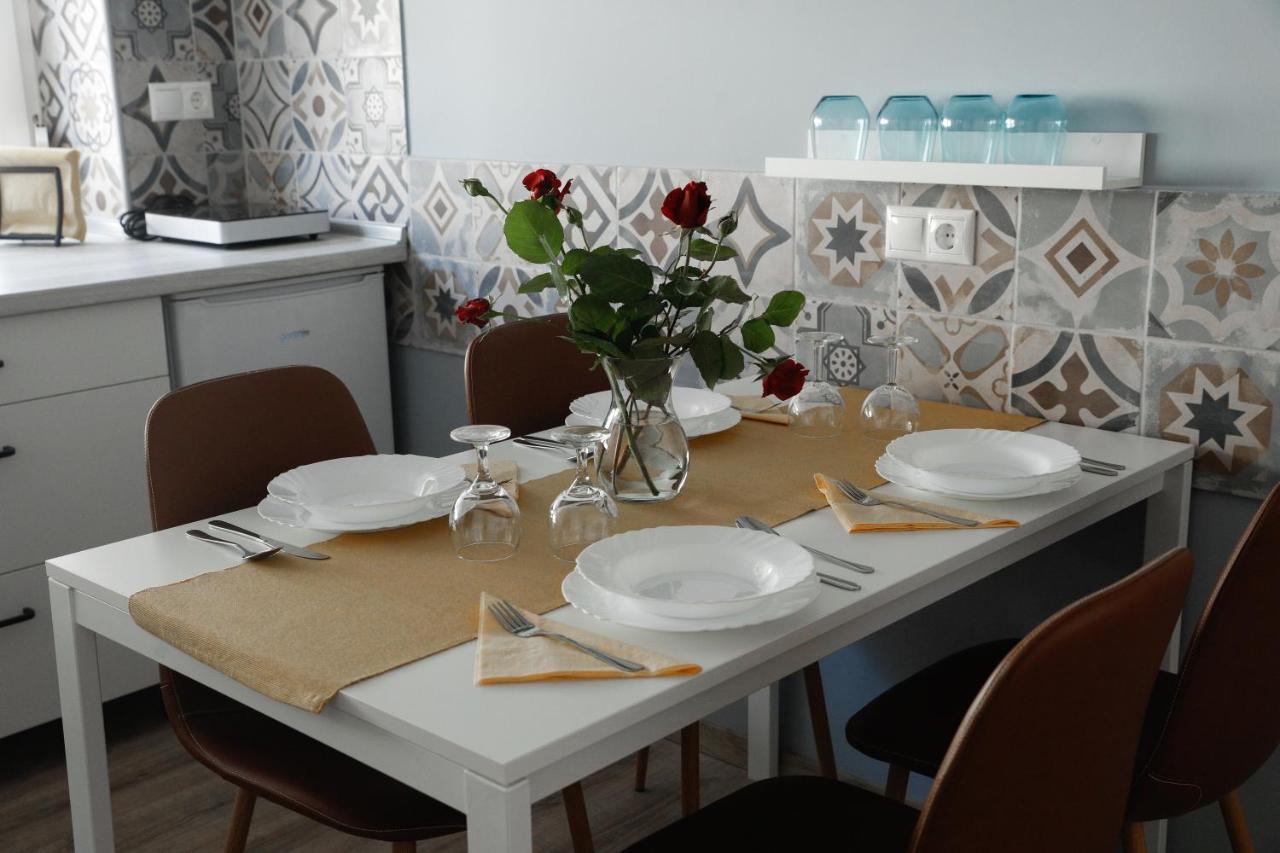 Komárom Apartman 3 מראה חיצוני תמונה
